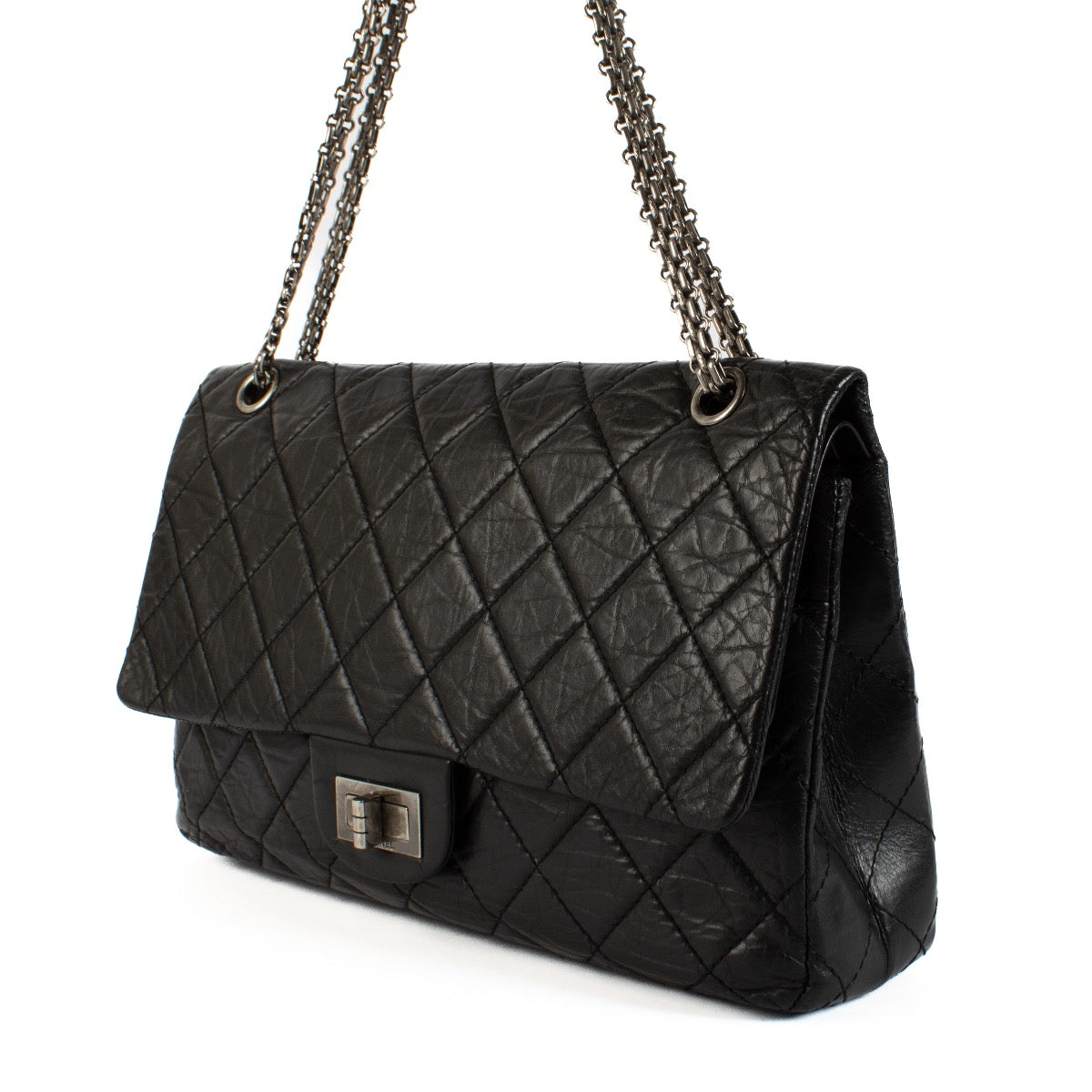 Shop safe online at Labellov in Antwerp, Brussels and Knokke this 100% authentic second hand Chanel Black Aged Calfskin Large 2.55. Koop veilig online bij Labellov een authentieke tweedehands Chanel Black Aged Calfskin Large 2.55