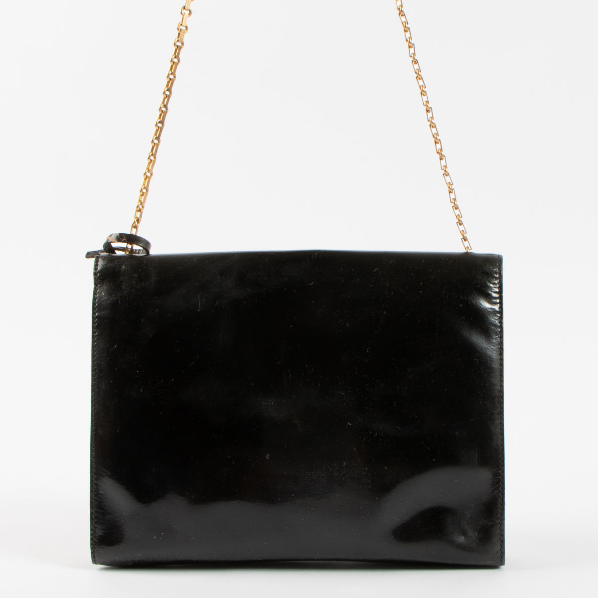 Shop the 100% authentic Delvaux Vintage Black Patent Leather Chain Bag second hand on Labellov.com!