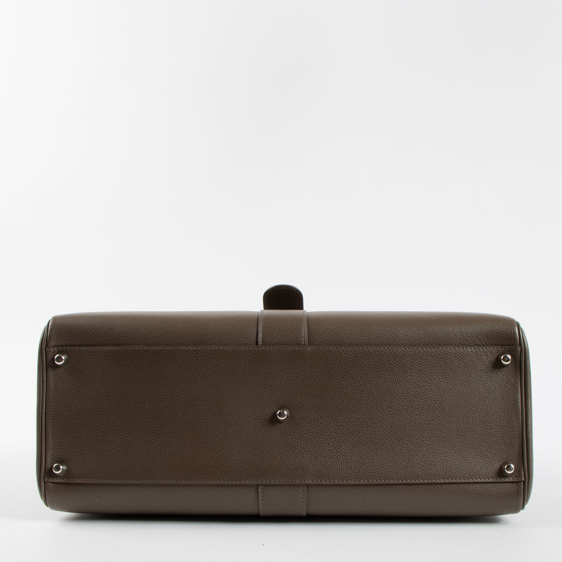 Shop the 100% authentic Delvaux Taupe Jumping Brillant Cabriolet Bag second hand on Labellov.com!
