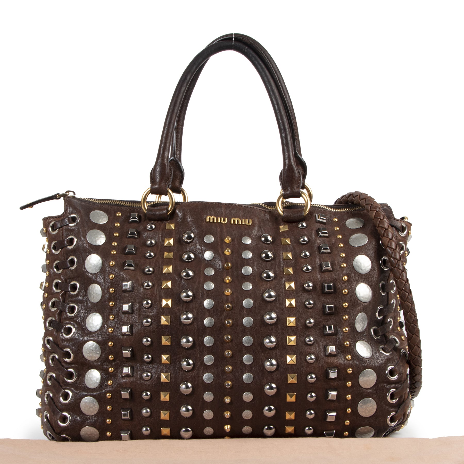 Authentieke Tweedehands Miu Miu Brown Leather Studded Shoulder Bag juiste prijs veilig online shoppen luxe merken webshop winkelen Antwerpen België mode fashion