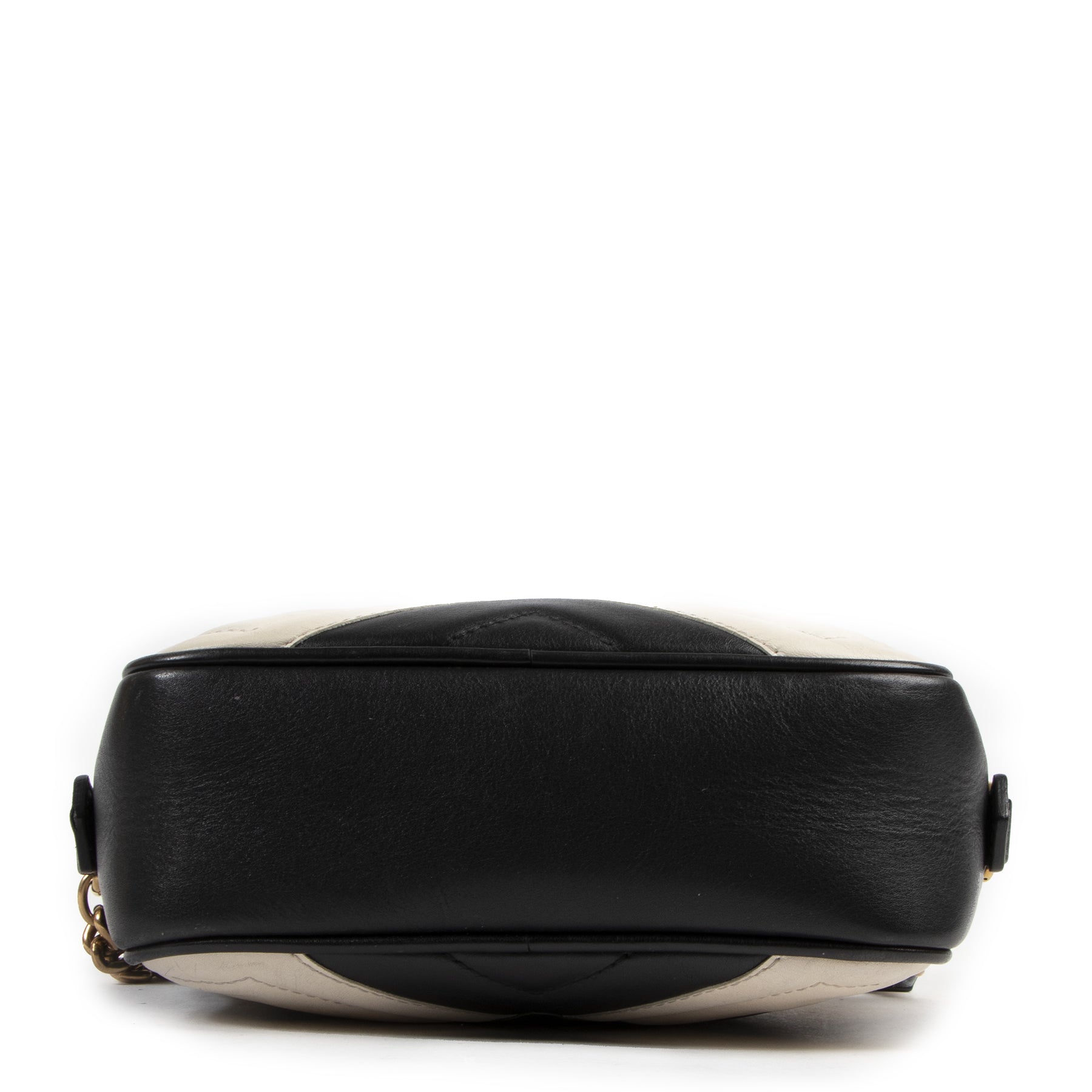 Authentic secondhand Gucci bags right price webshop vintage LabelLOV safe and secure online shopping