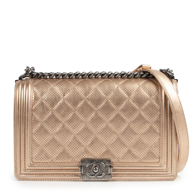 Authentieke tweedehands Chanel juiste prijs vintage webshop LabelLOV veilig online winkelen fashion designer luxe Antwerpen België mode fashion
