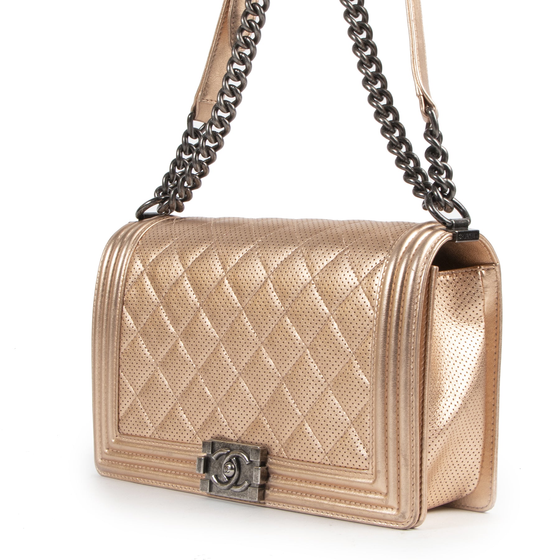 Authentic secondhand Chanel bag right price vintage webshop LabelLOV safe secure online shopping designer brands