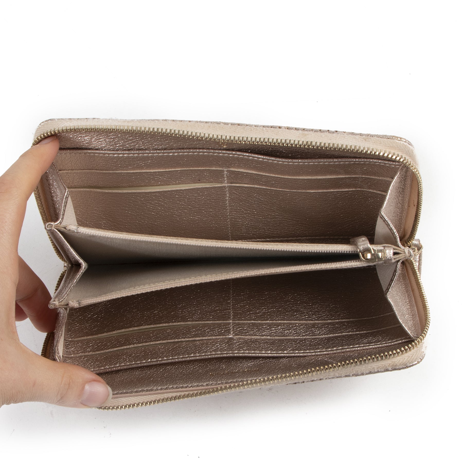 Authentieke Tweedehands Chanel Rose Gold Quilted Leather Zippy Wallet juiste prijs veilig online shoppen luxe merken webshop winkelen Antwerpen België mode fashion