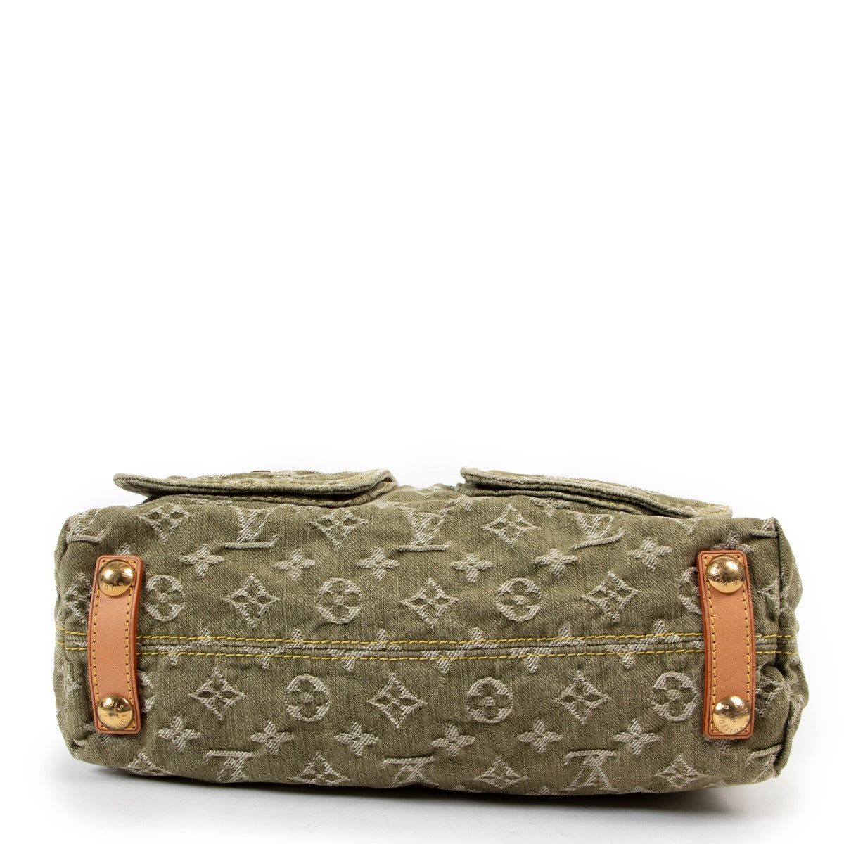 Shop now your favorite 100% authentic Louis Vuitton shoulderbags, at Labellov.