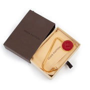Shop now your favorite 100% authentic Louis Vuitton accesoires, at Labellov.