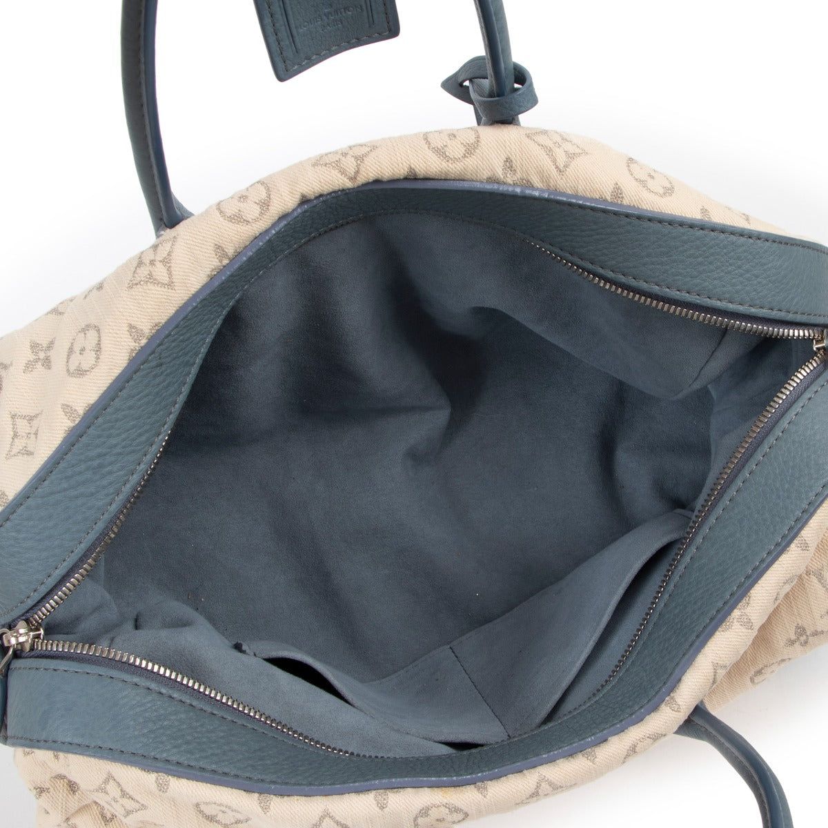 Shop authentic second hand Louis Vuitton Spring/Summer 2012 Blue Monogram Denim Speedy Round Squat MM Bag at Labellov