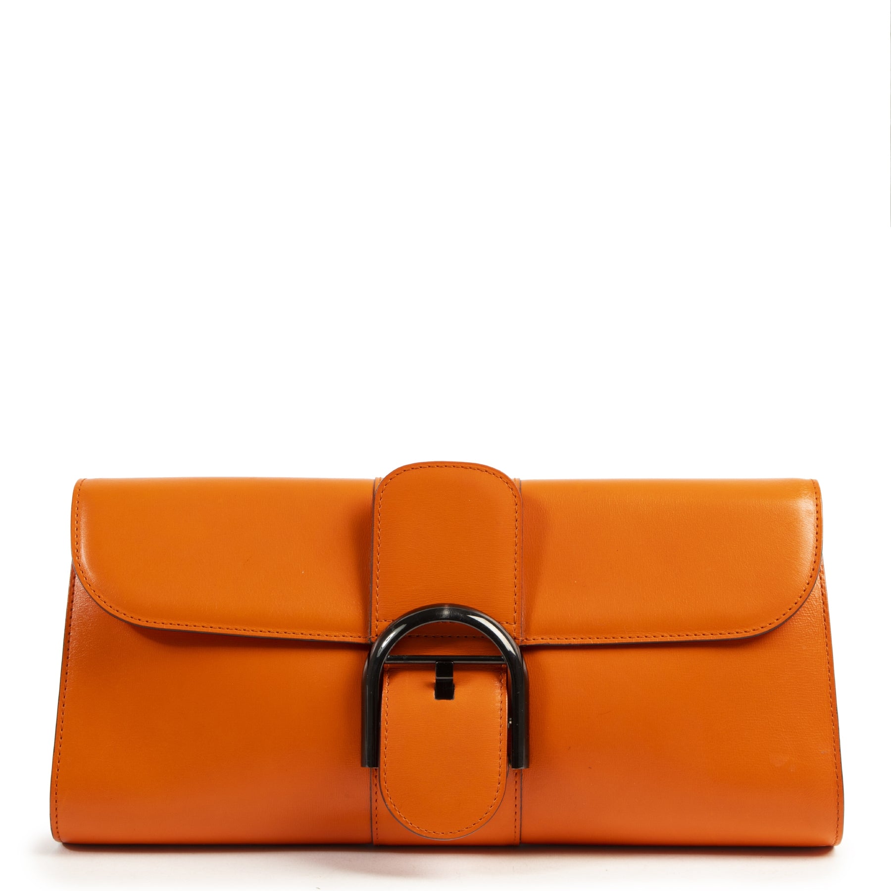 Koop en verkoop uw authentieke designer handtassen en accessoires aan de beste prijs bij Labellov tweedehands luxe in Antwerpen