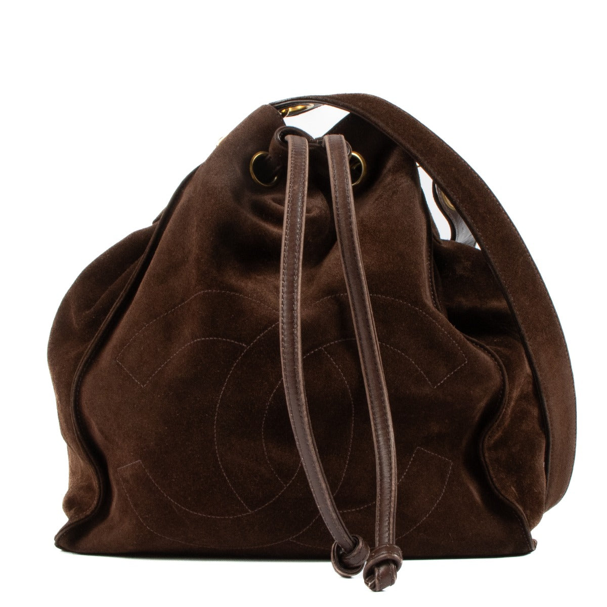 Shop safe online at Labellov in Antwerp, Brussels and Knokke this 100% authentic second hand Chanel Brown Suede Drawstring Bucket Bag