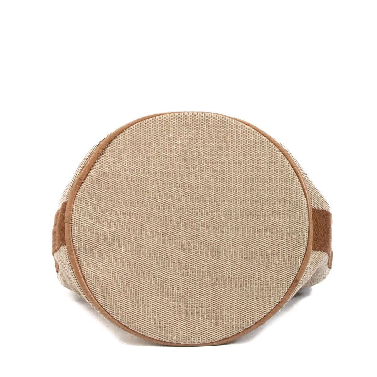 Shop safe online at Labellov in Antwerp, Brussels and Knokke this 100% authentic second hand Hermès Beige Canvas Saxo PM Bucket Bag