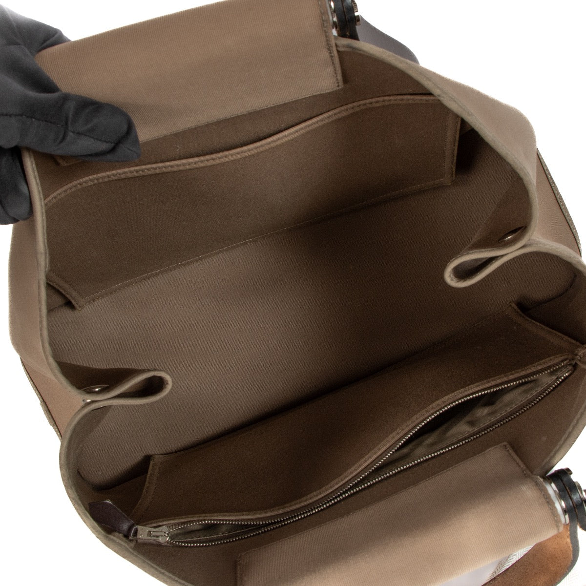 Shop safe online at Labellov in Antwerp, Brussels and Knokke this 100% authentic Hermès Grey Canvas Cabag PM 2 Way Elan Bag