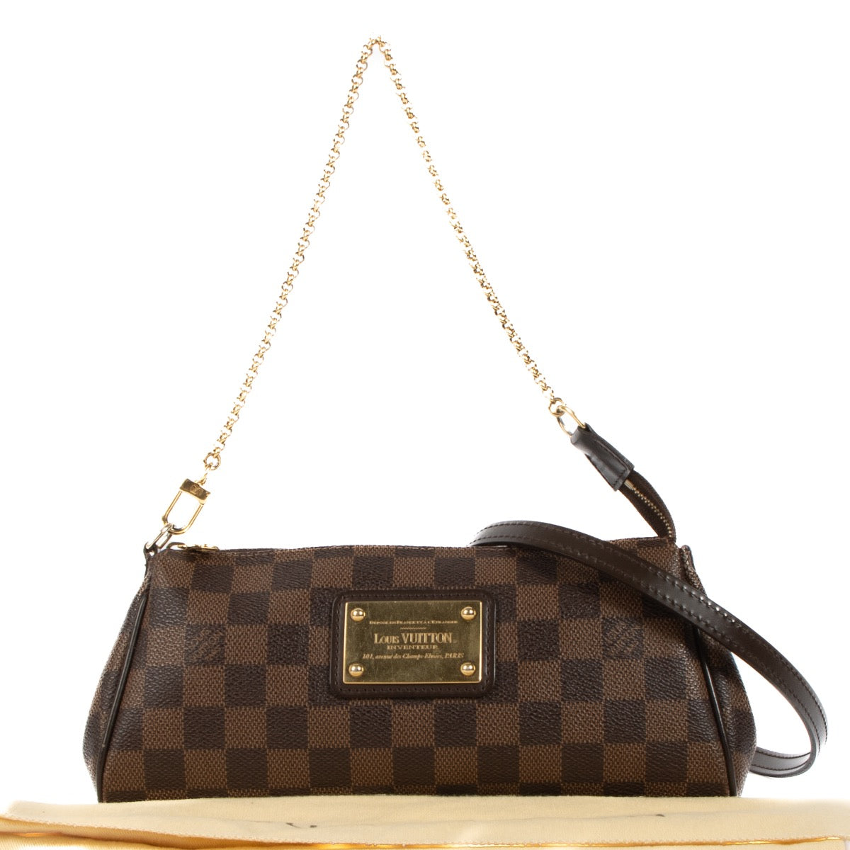 Shop safe online at Labellov in Antwerp, Brussels and Knokke this 100% authentic second hand Louis Vuitton Damier Ebene Canvas Eva Chain Crossbody Bag