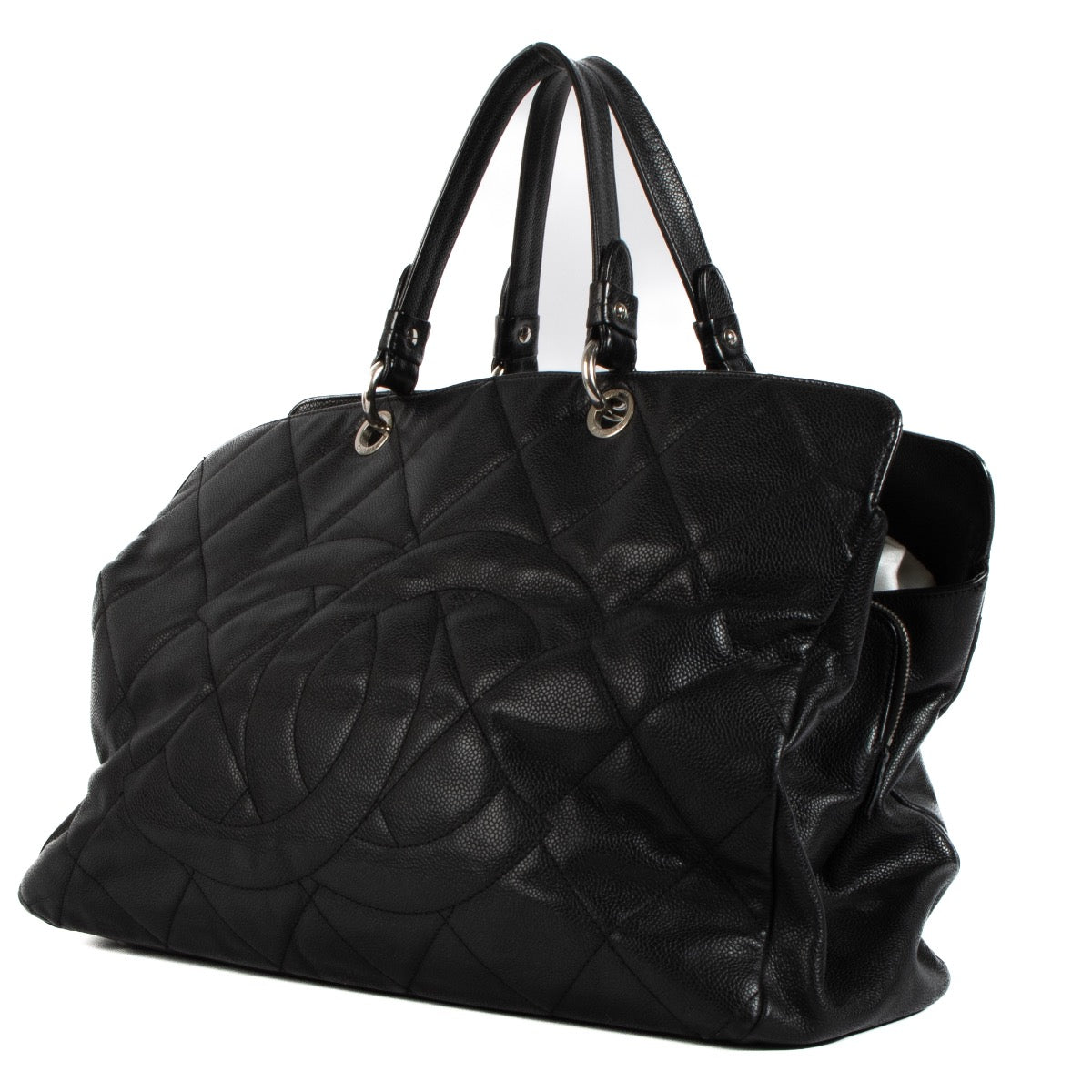 Shop safe online at Labellov in Antwerp, Brussels and Knokke this 100% authentic second hand Chanel Black Caviar Leather Large Grand Shopping Tote XL Shoulder Bag