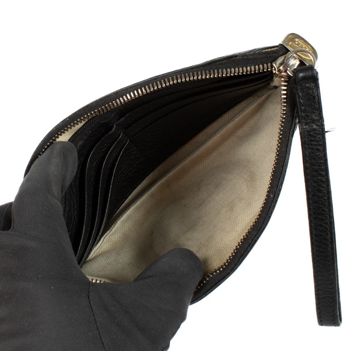 Shop 100% authentic secondhand Gucci Black GG Clutch on Labellov.com