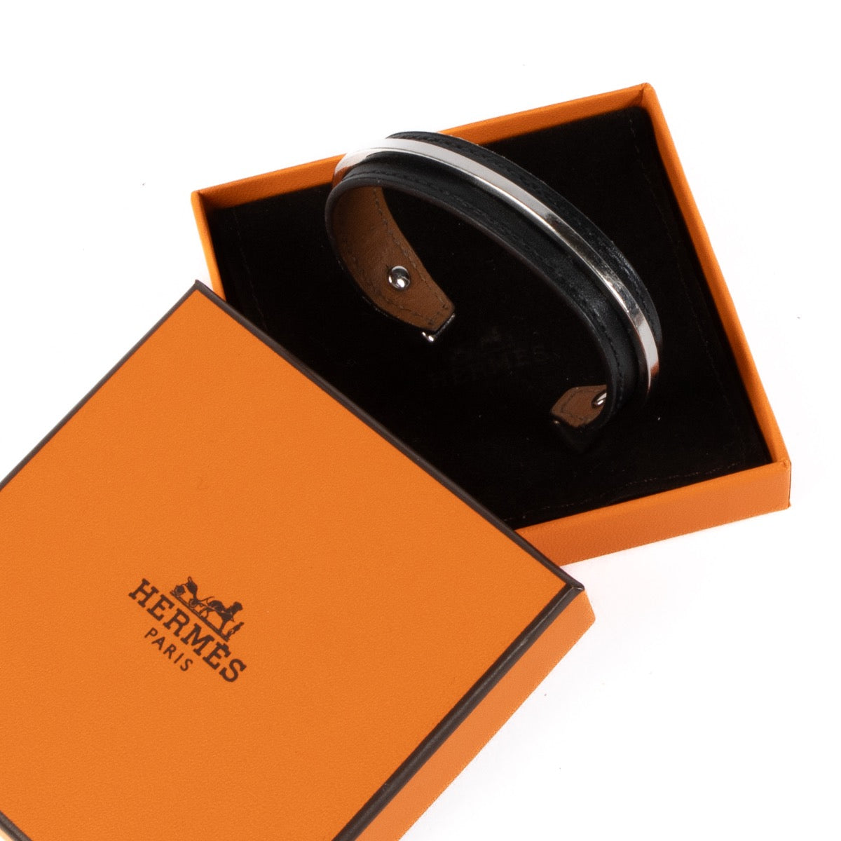 shop 100% authentic second hand Hermès Black Binome Bracelet on Labellov.com