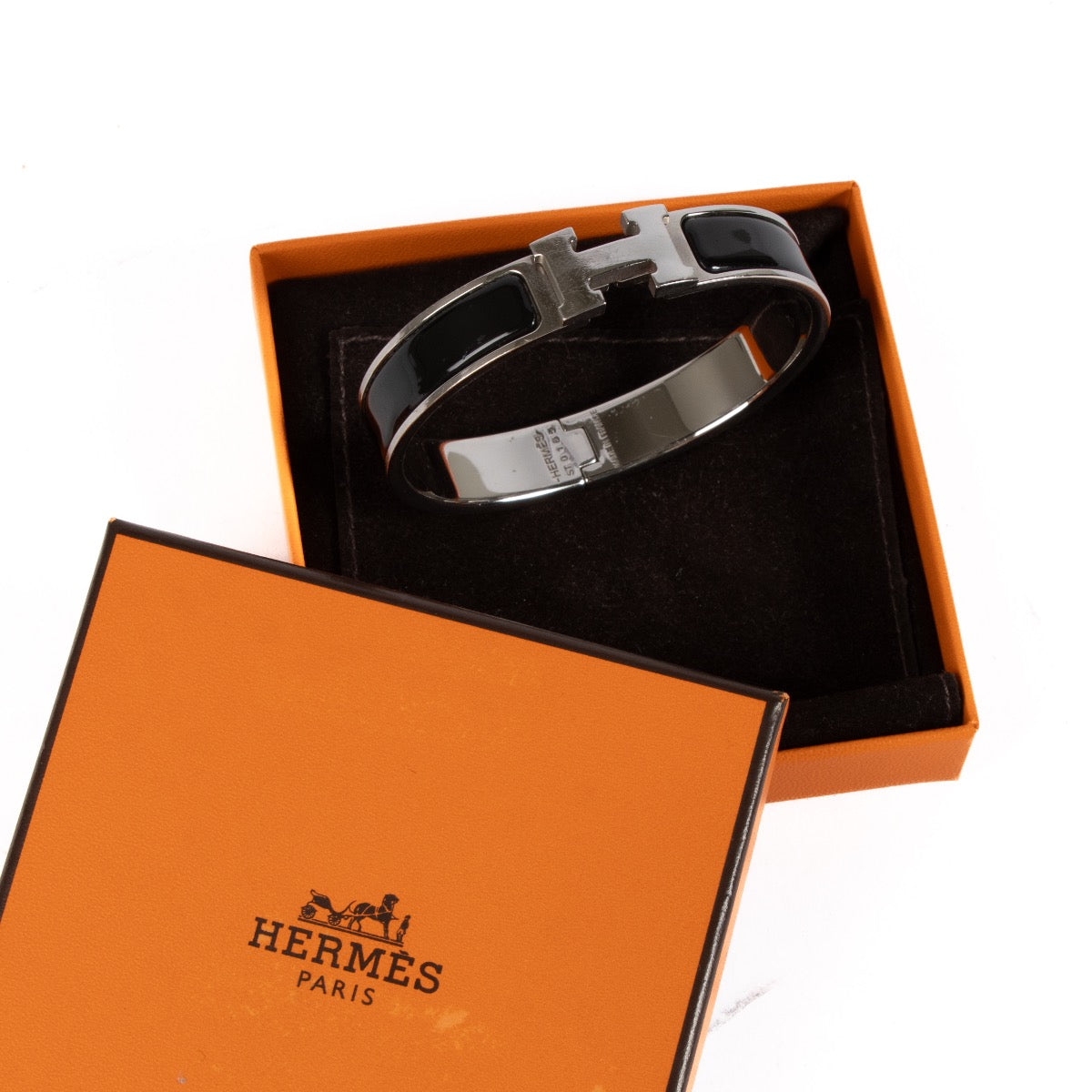 shop 100% authentic second hand Hermès Black Clic H Bracelet on Labellov.com