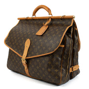 The Louis Vuitton Monogram Hunting Bag blends luxury and practicality with a spacious interior, multiple compartments, and adjustable leather straps, perfect for travel and outdoor use. Shop now on Labellov.com.