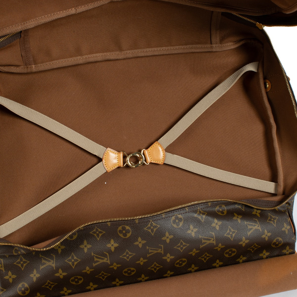 The Louis Vuitton Monogram Hunting Bag blends luxury and practicality with a spacious interior, multiple compartments, and adjustable leather straps, perfect for travel and outdoor use. Shop now on Labellov.com.