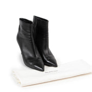 Shop safe online authentic second hand Balenciaga Black Leather Boots in Size 39,5 in very good condition and at the right price at Labellov.com.
