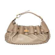 Vintage authentic Burberry Taupe Shoulder Bag. Buy authentic secondhand designer bags at the right price at LabelLOV vintage webshop. Safe and secure online shopping. Koop authentieke tweedehands tassen bij LabelLOV webwinkel. Veilig online winkelen.
