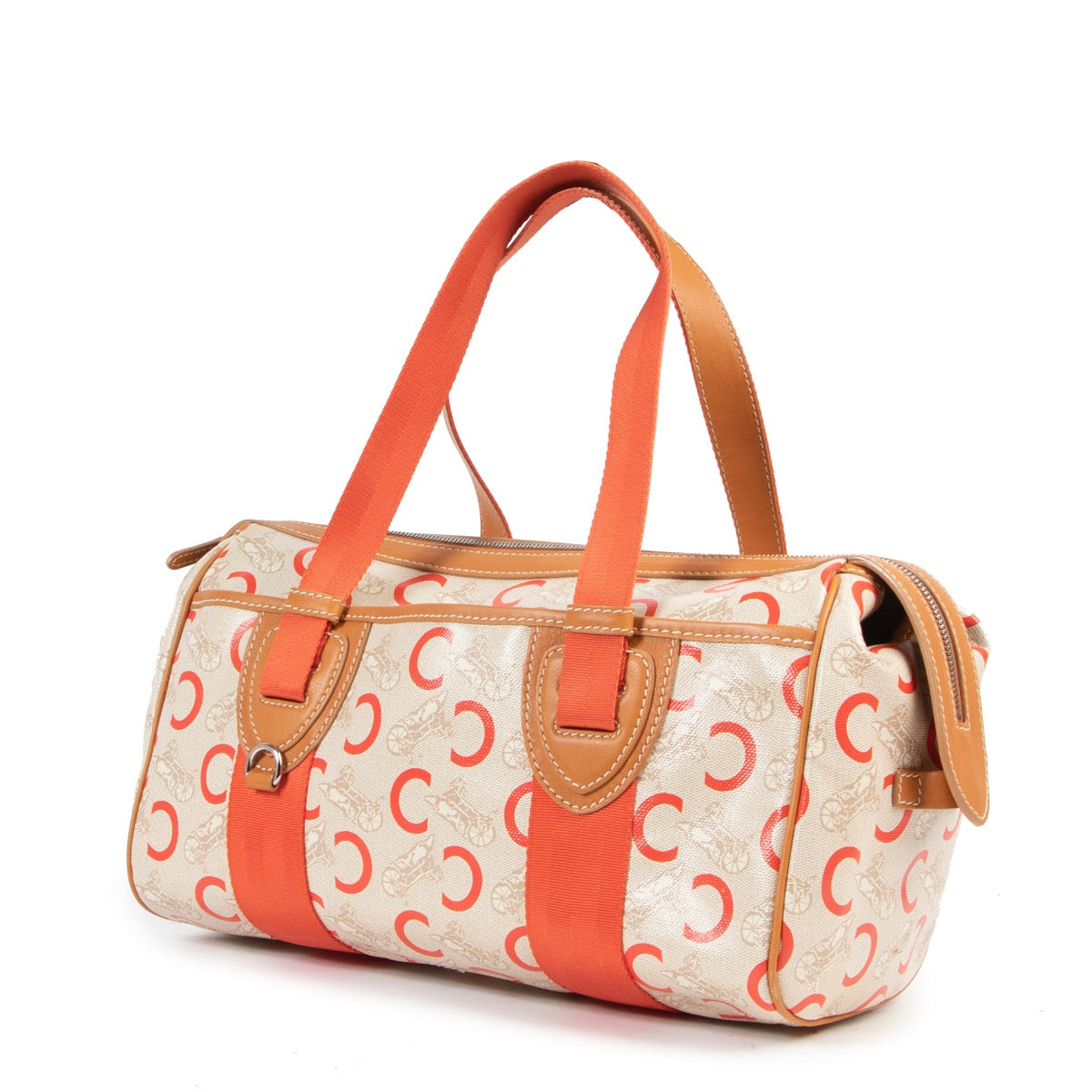 Buy and sell your secondhand designer items for a reasonable price at Labellov Antwerp, come by in store or online. Buy this Céline C Macadam Shoulder Bag Beige Orange Canvas for a reasonable price in very good condition.