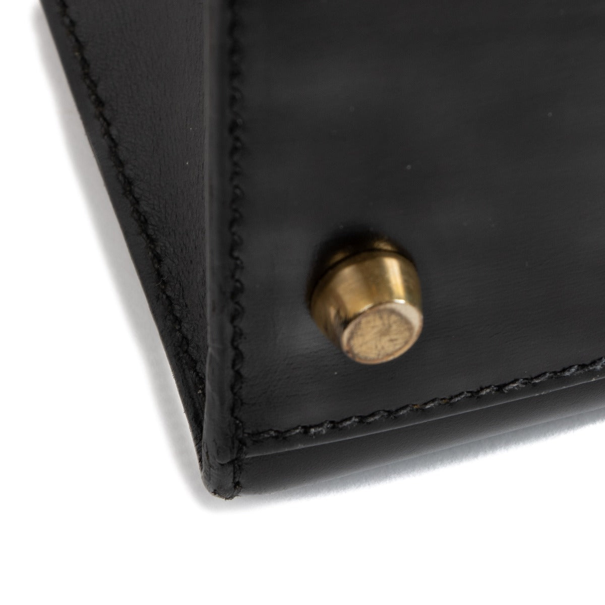 Second hand vintage pre-owned Hermès Vintage Kelly 32 Black Box on www.labellov.com