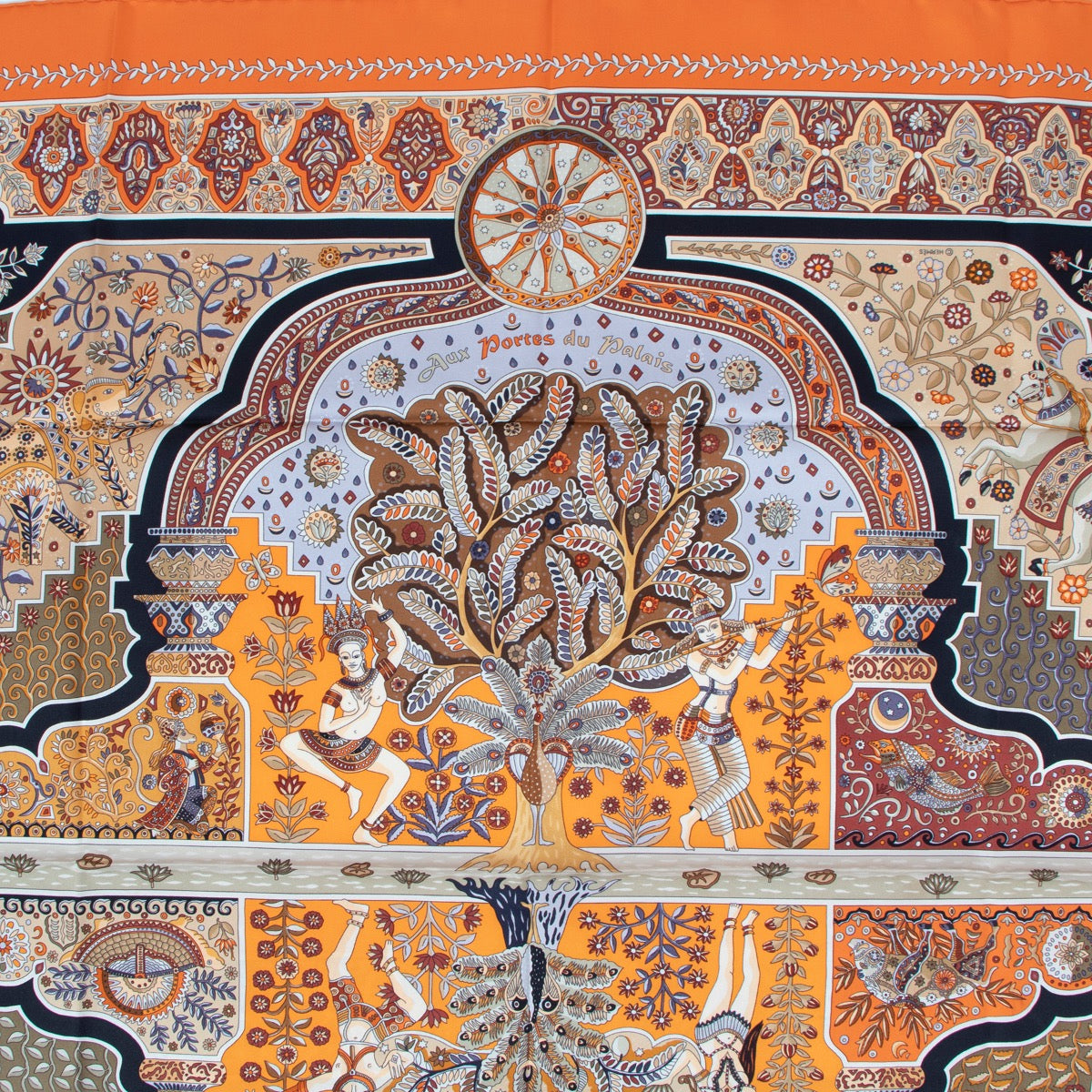 Shop safe online at Labellov in Antwerp this 100% authentic second hand Hermès Orange Aux Portes Du Palais Silk Scarf