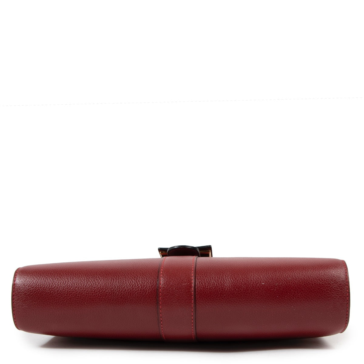 Shop safe online at Labellov in Antwerp this 100% authentic second hand Delvaux Rosso Jumping Nouveau Leather Promesse Crossbody Bag