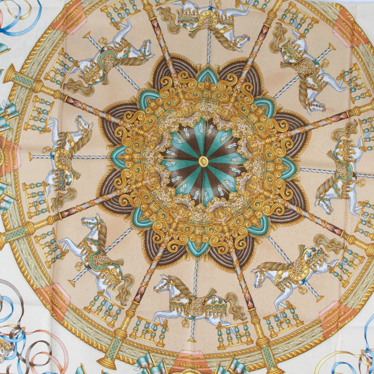 Shop safe online at Labellov in Antwerp this 100% authentic second hand Hermès Beige Carousel Silk Scarf