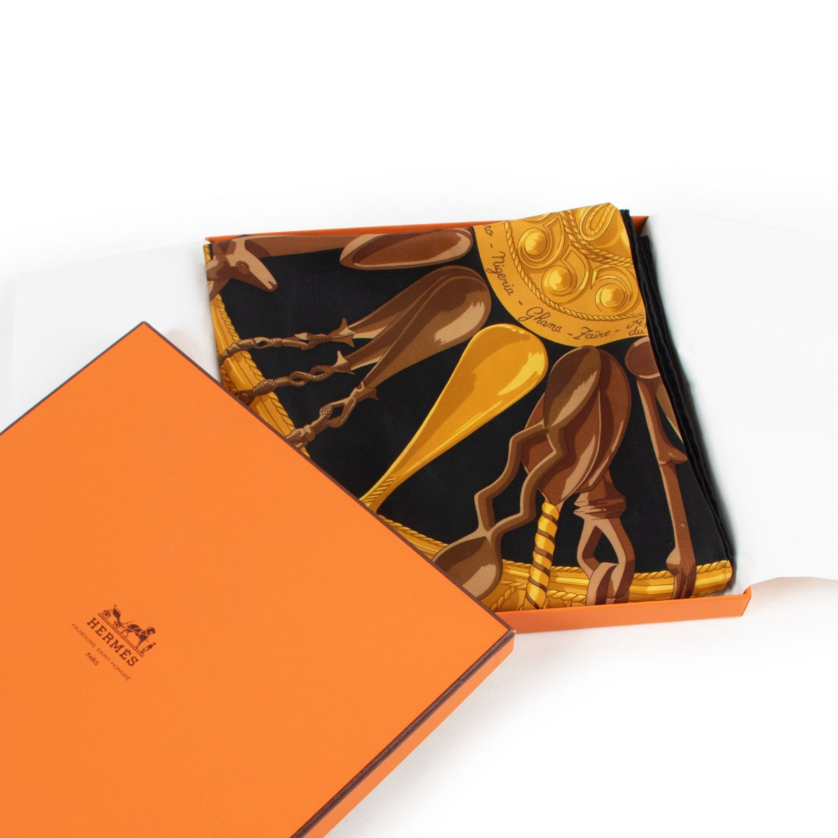 Buy an authentic second hand Hermès Cuillers D'Afrique silk scarf at Labellov