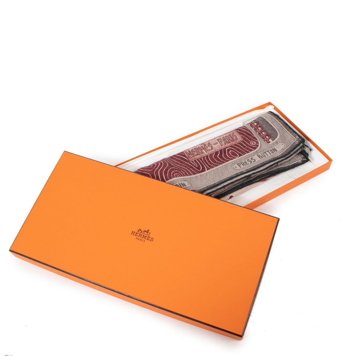Shop safe online at Labellov in Antwerp this 100% authentic second hand Hermès Beige And The Winner Is Cashmere and Silk Scarf