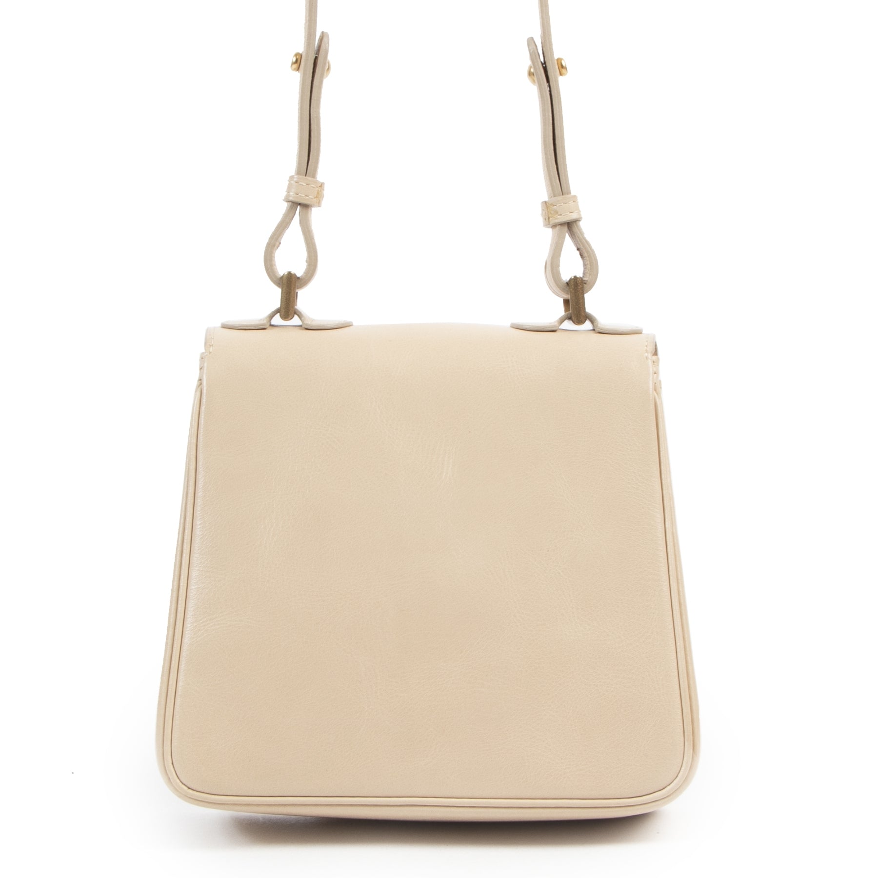Buy authentic second hand Delvaux handbags with right price at LabelLOV.