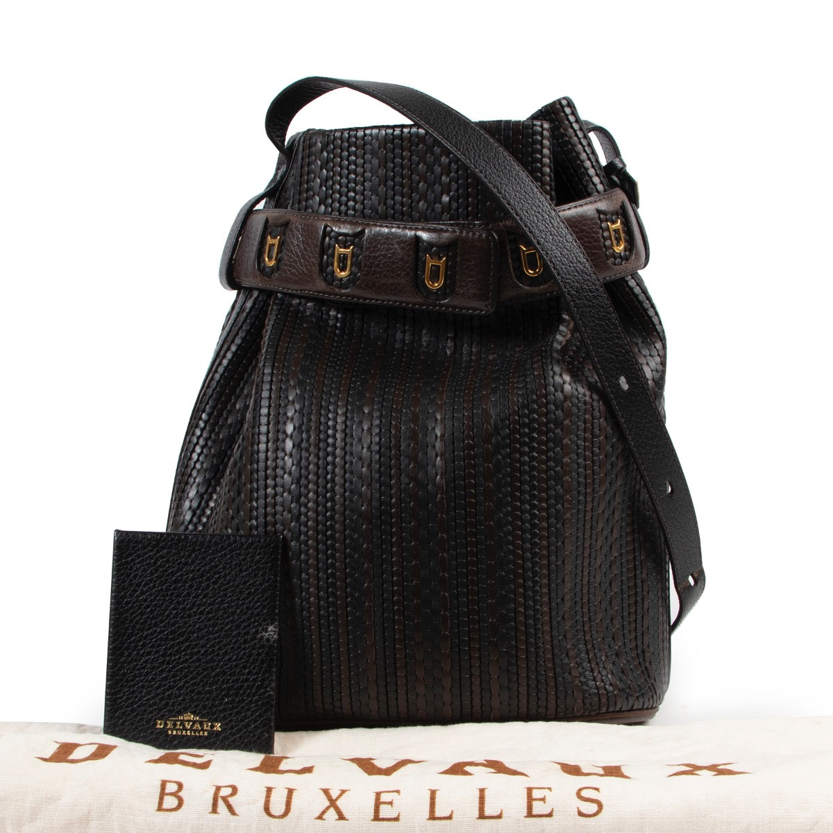 Achetez un authentique sac Delvaux brun toile de cuir Calicot d'occasion au juste prix.