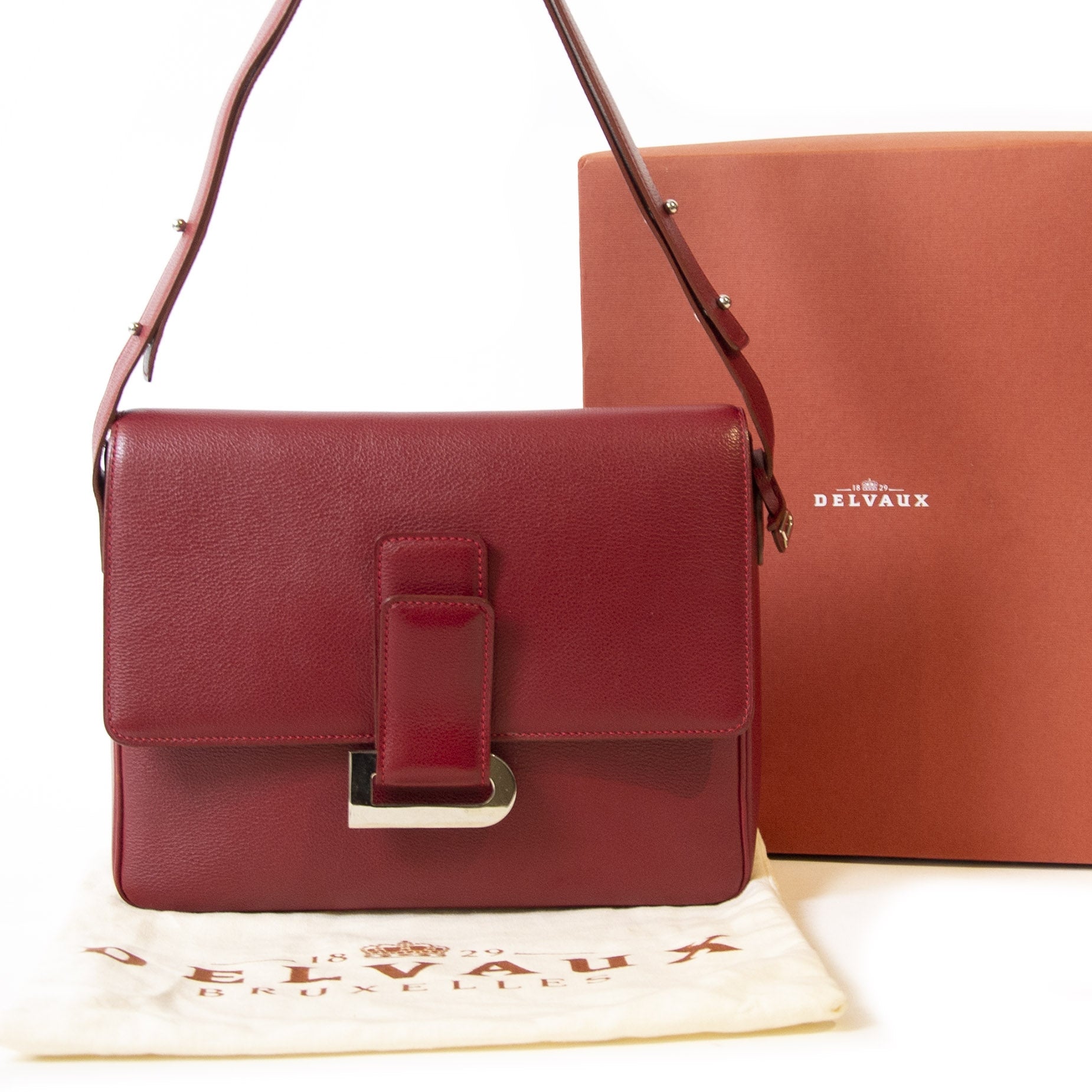 Koop authentieke tweedehands Delvaux Brique Red Leather Poirier Shoulder Bag juiste prijs veilig online winkelen LabelLOV webshop luxe merken winkelen Antwerpen België mode fashion