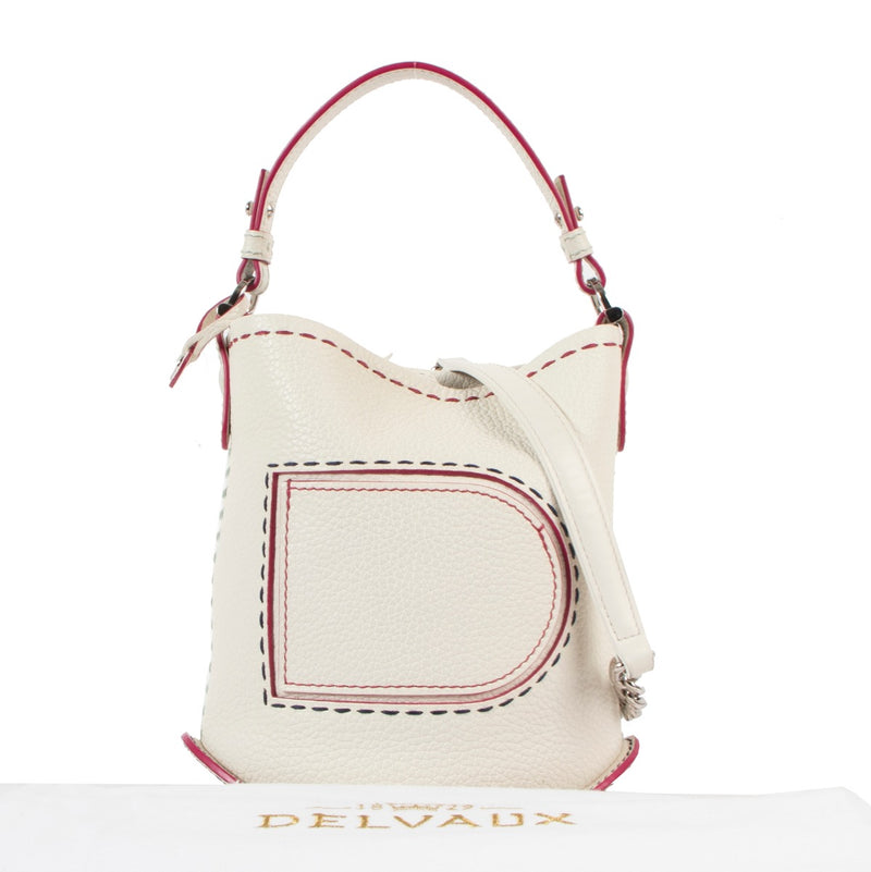 Shop safe online at Labellov in Antwerp this 100% authentic second hand Delvaux White Taurillon Soft Pin Mini Bucket Shoulder Bag