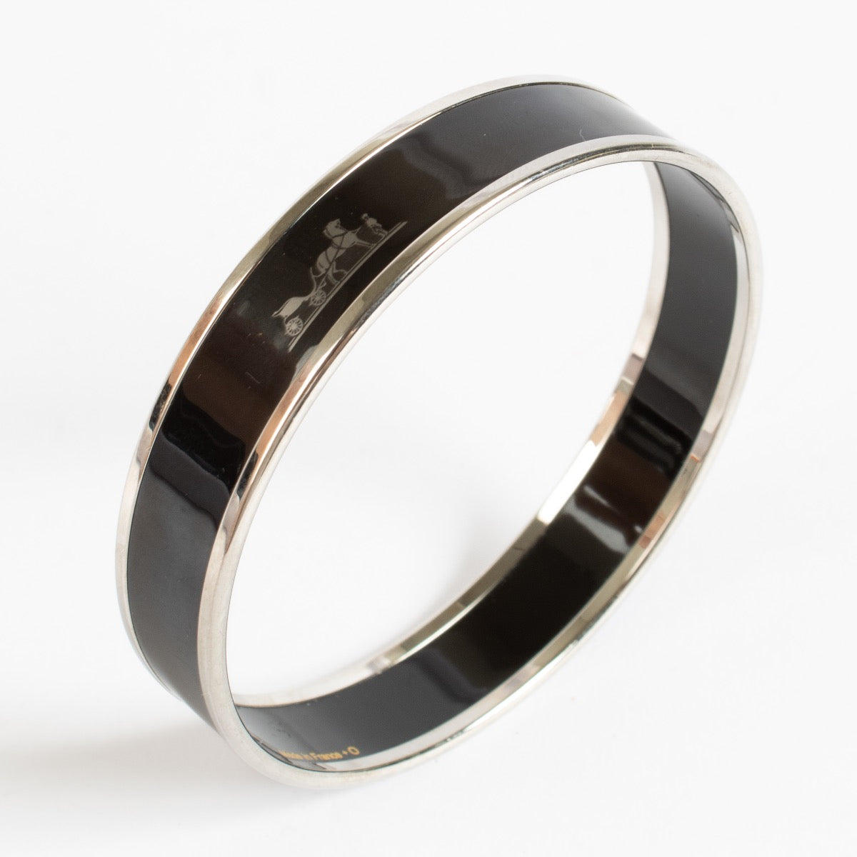 shop 100% authentic second hand Hermès Black M Bracelet - Size S on Labellov.com