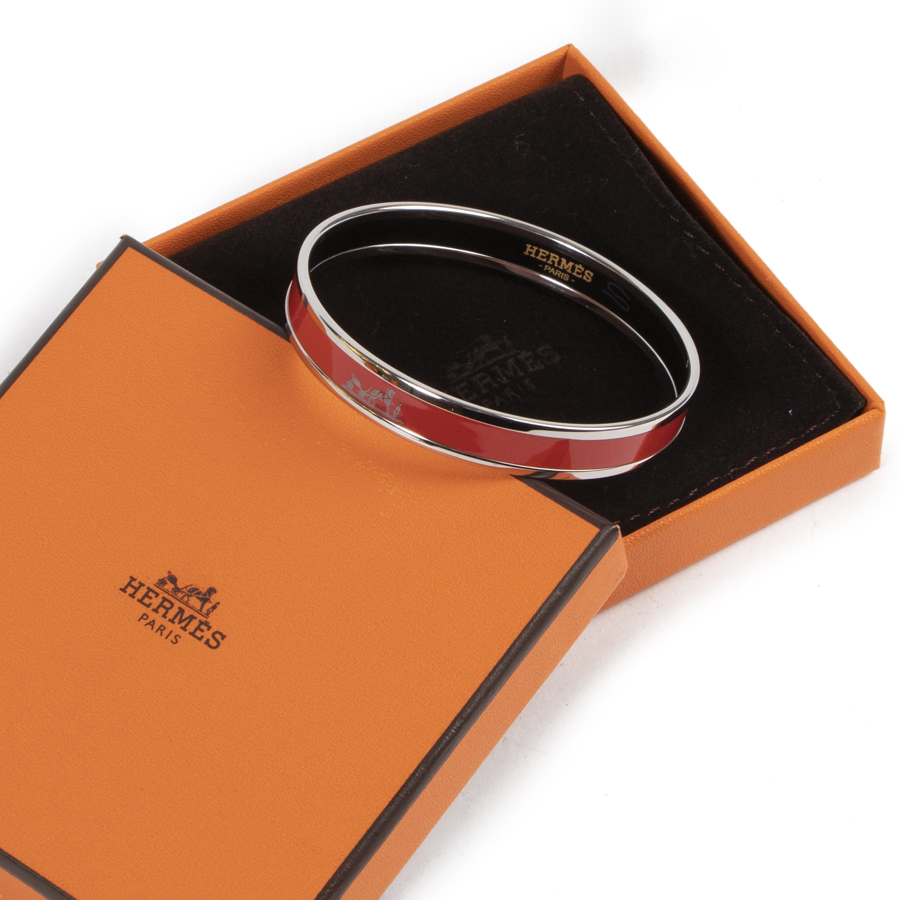 Authentic secondhand Hermès Red Enamel Caleche Narrow Bangle Bracelet PHW designer accessories fashion luxury vintage webshop safe secure online shopping