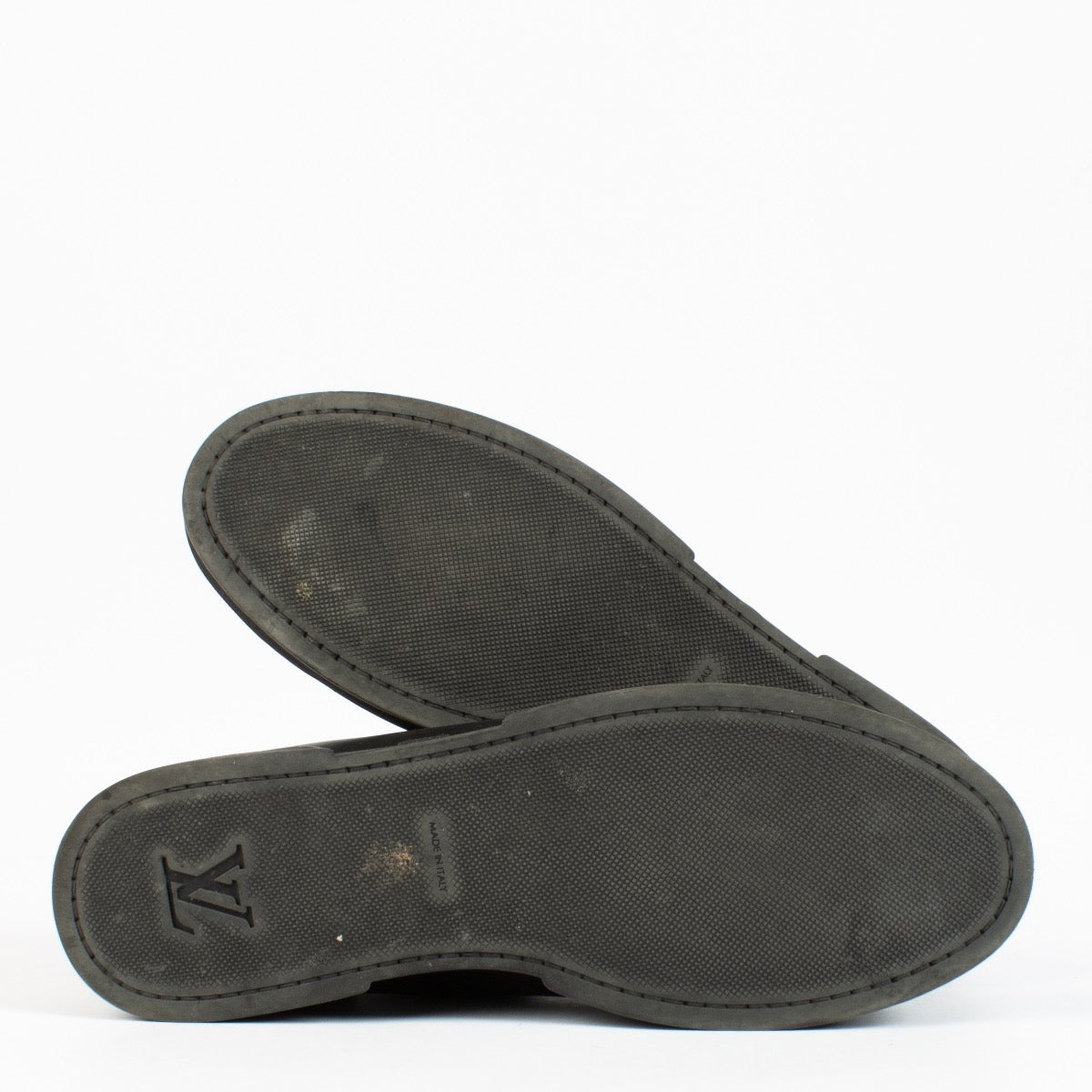 authentic preloved Louis Vuitton Black Sneakers on Labellov.com