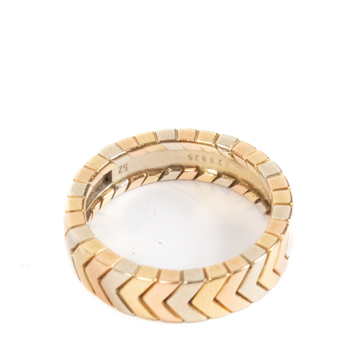 Shop safe online at Labellov in Antwerp, Brussels and Knokke this 100% authentic second hand Cartier Tri Gold Ring - size 51