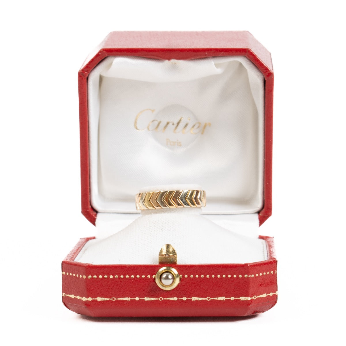 Shop safe online at Labellov in Antwerp, Brussels and Knokke this 100% authentic second hand Cartier Tri Gold Ring - size 51