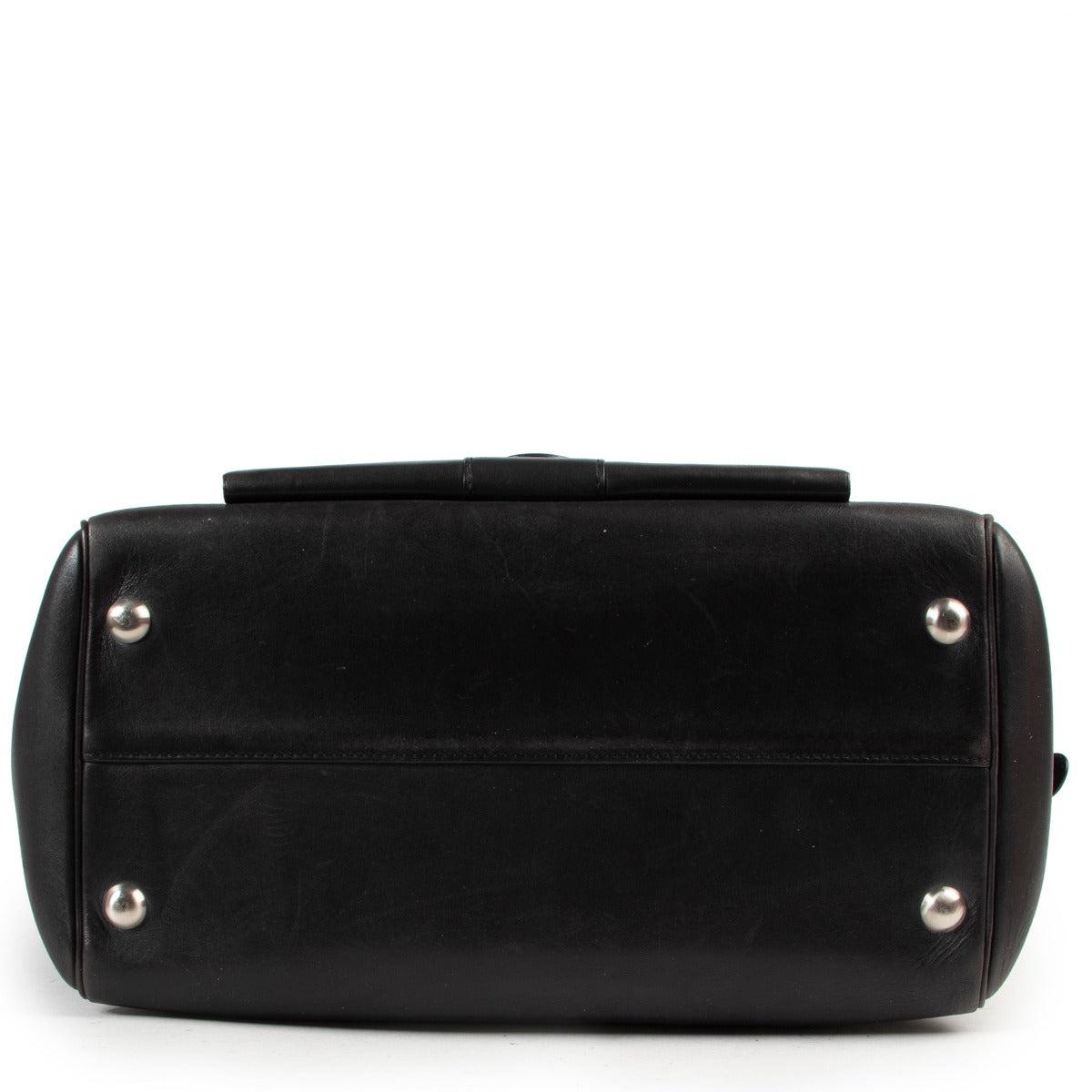 Buy and sell. your designer vintage items such as this Delvaux Black Brillant 12H Fauve Bourgogne Bag at Labellov.