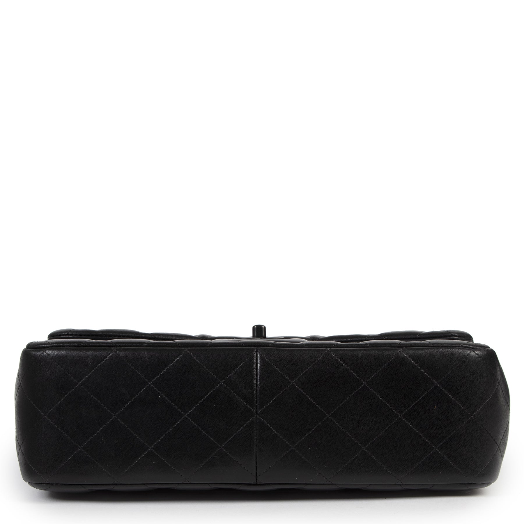 Authentieke tweedehands vintage Chanel So Black Classic Jumbo Flap Bag koop online webshop LabelLOV