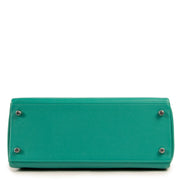 Hermès Kelly Retourne 28 Verso Evercolor Vert Verone and Bleu Du Nord now available at Labellov online or in store. Get your Hermès Kelly online or step by in our store.