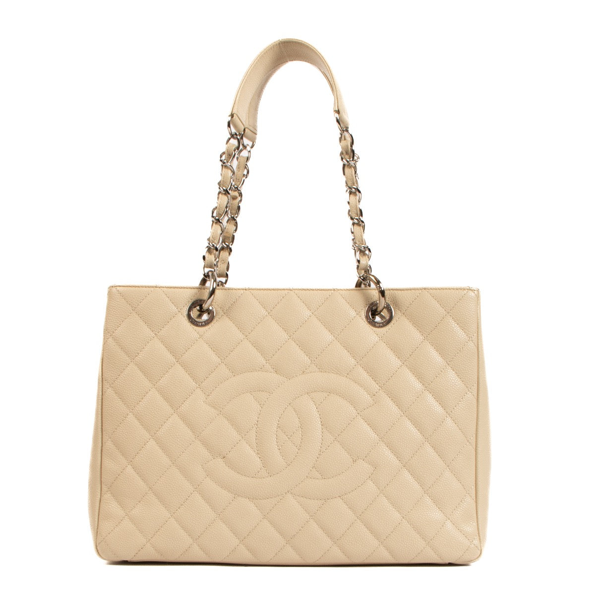 Shop safe online at Labellov in Antwerp, Brussels and Knokke this 100% authentic second hand chanel beige caviar leather GST Shoulder bag