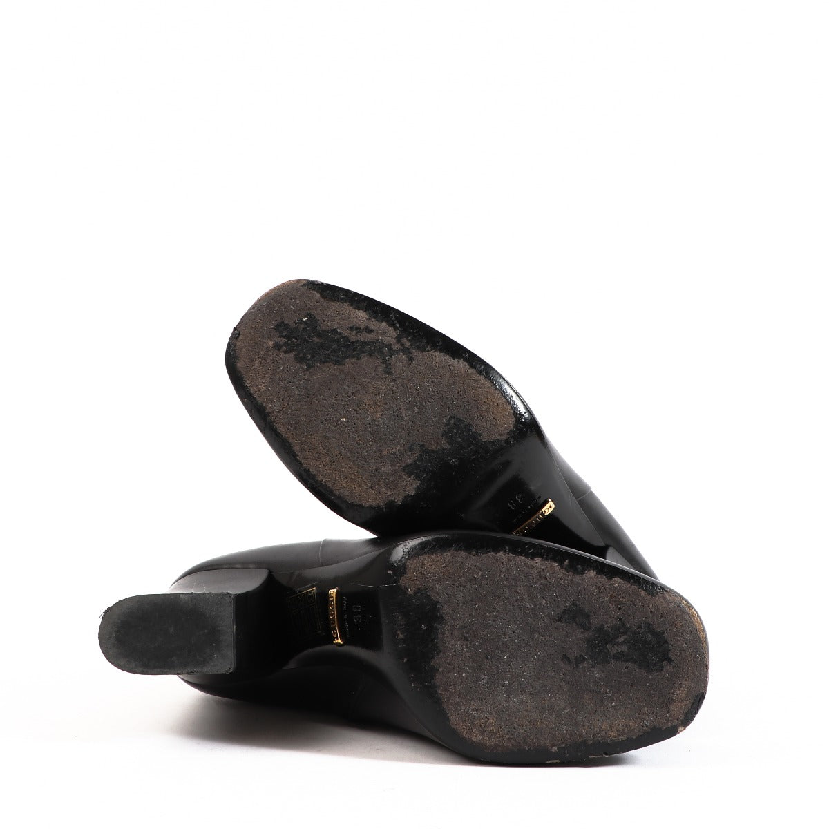 Buy authentic second-hand Gucci Black Leather Buckle Kesha Boots in Size 38 in very good condition at Labellov in Antwerp.