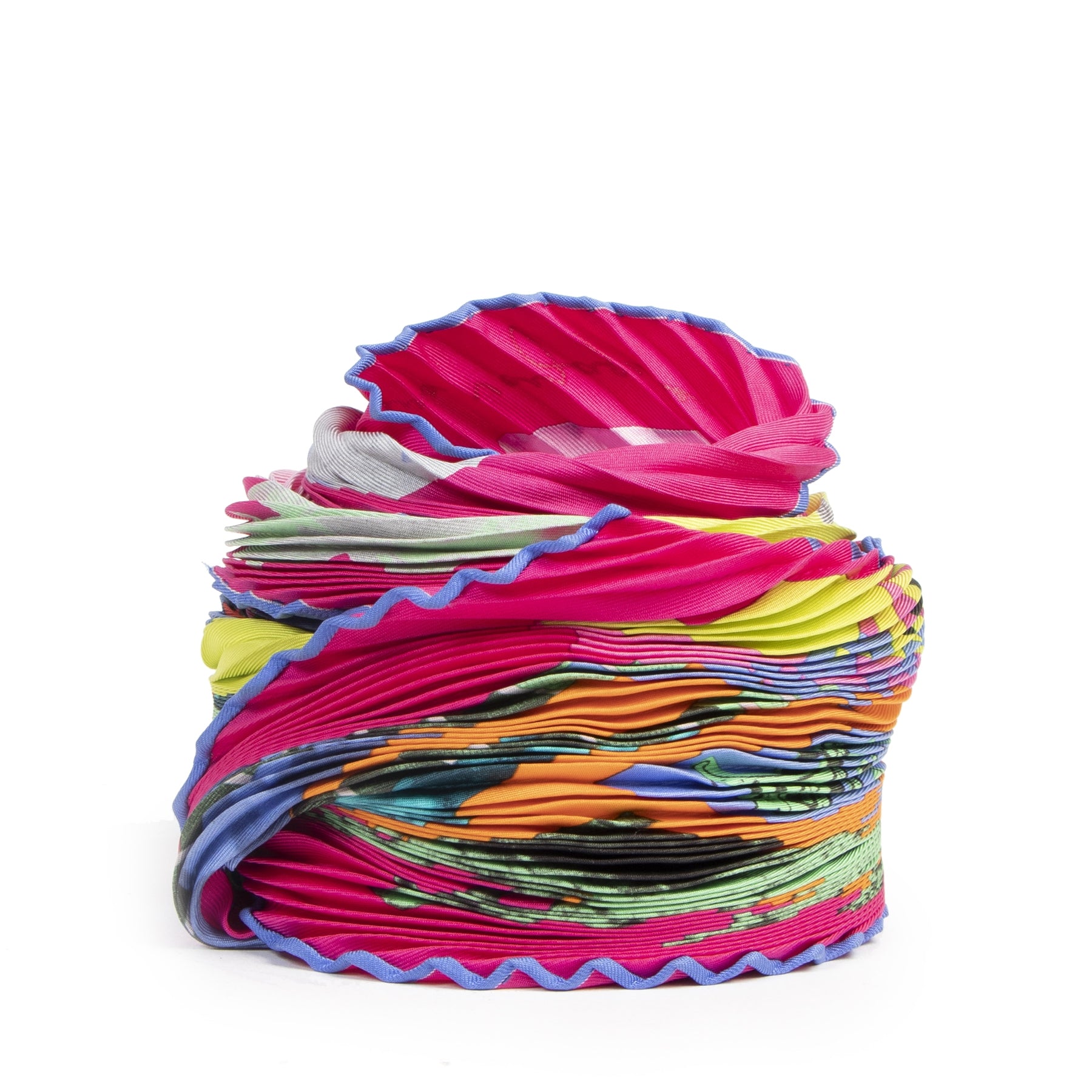 Authentic secondhand Hermès Multicolor Carré Plissé 'Ou L’Ame Voyageuse' Scarf designer accessories designer brands fashion luxury vintage webshop safe secure online shopping