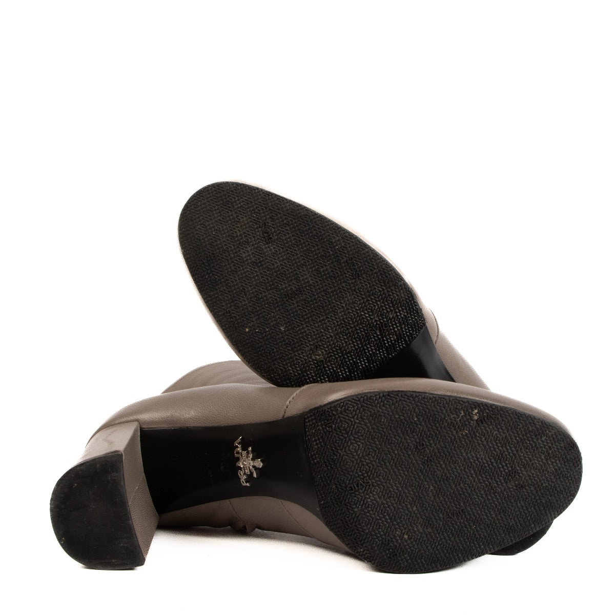 Shop safe online at Labellov in Antwerp, Brussels and Knokke these 100% authentic second hand Prada Taupe Leather Ankle Boots - size 38,5