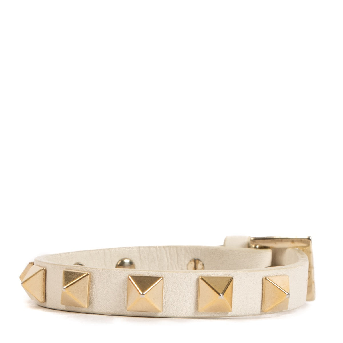 Shop safe online at Labellov in Antwerp, Brussels and Knokke this 100% authentic second hannd Valentino White Leather Studded Bracelet