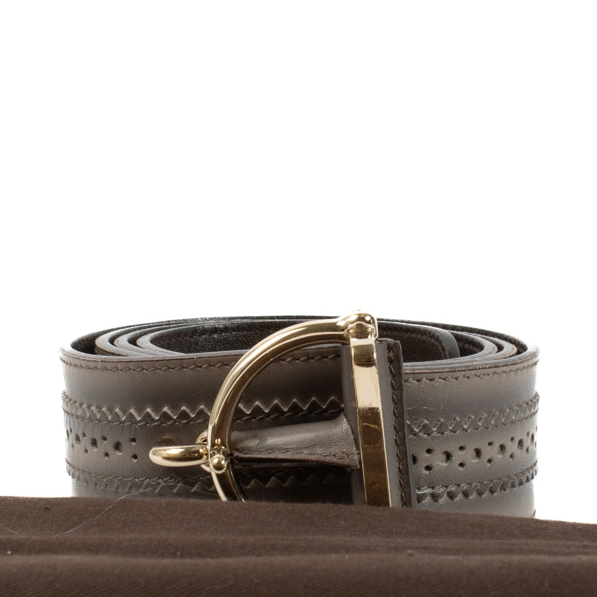 Stylish gray belt with gold hardware, size 95. As good as new with minimal signs of wear. Shop at Labellov.
