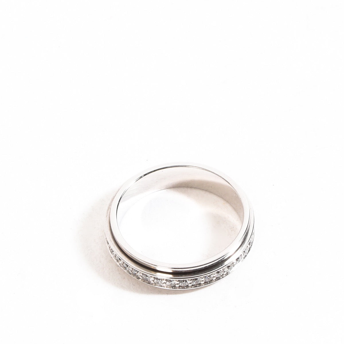Piaget White Gold Diamond Possession Ring - Size 55